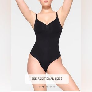 NWOT SKIMS Seamless Sculpt Bodysuit Brief - Onyx